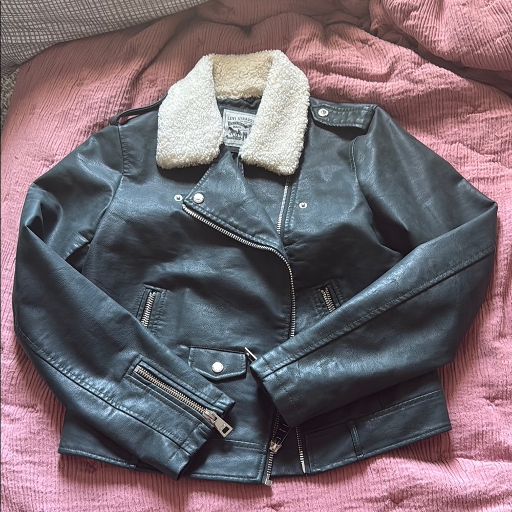 Levi's Black Leather Jacket with Cream Shearling Collar